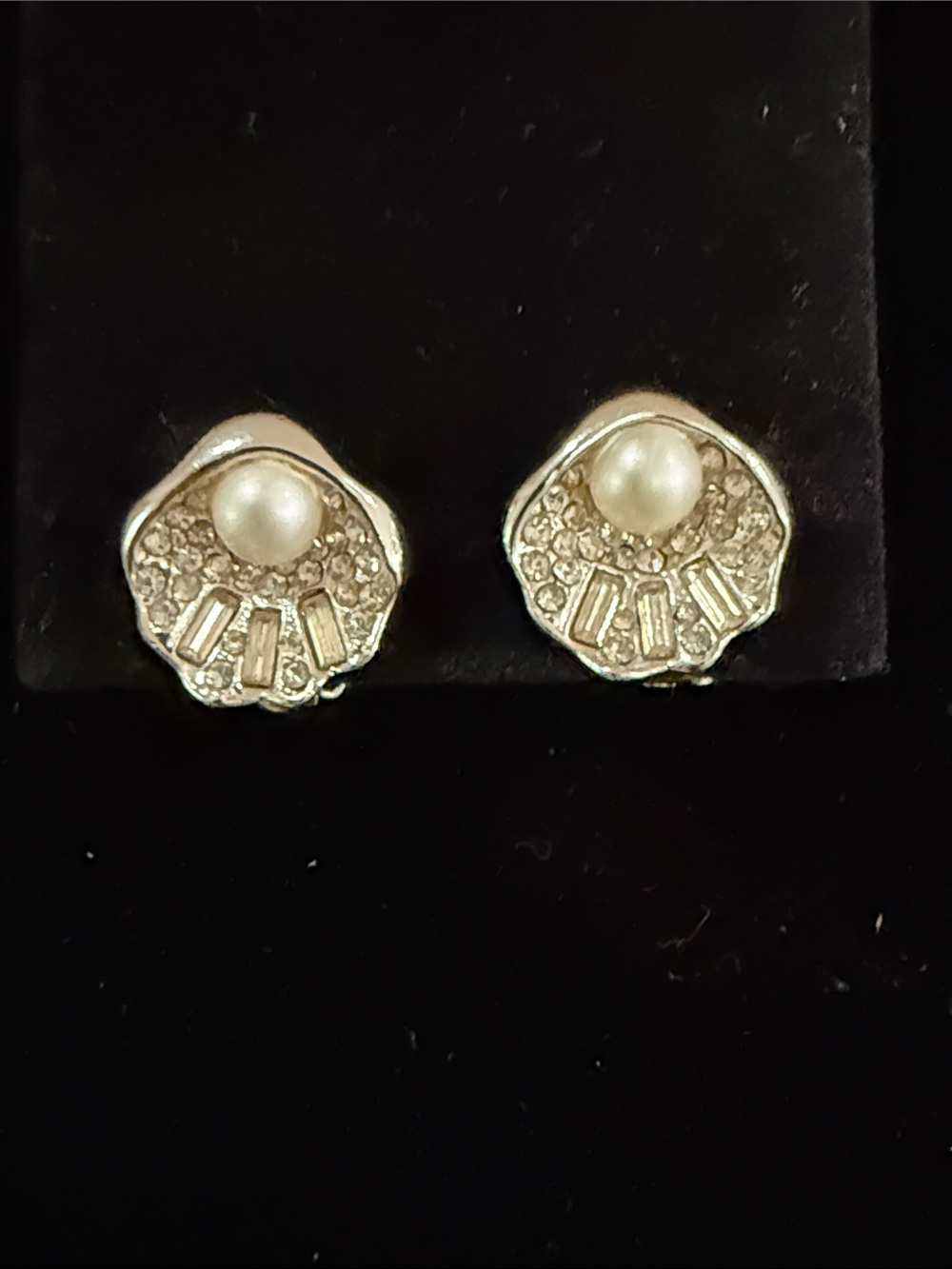 Vintage shell and faux pearl rhinestone clip on earrings